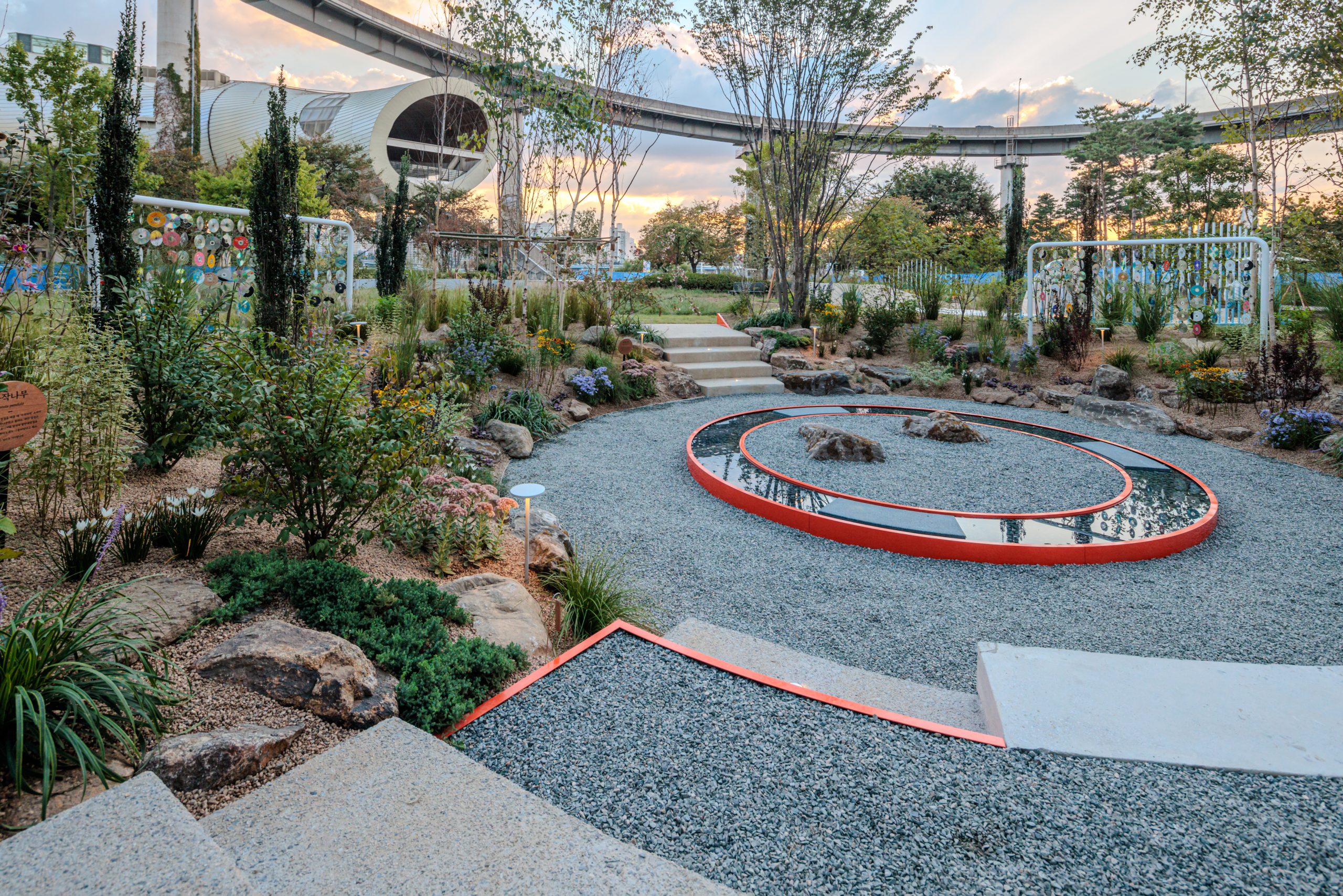 3. 쉼표가 있는 숲속 음악당(1)