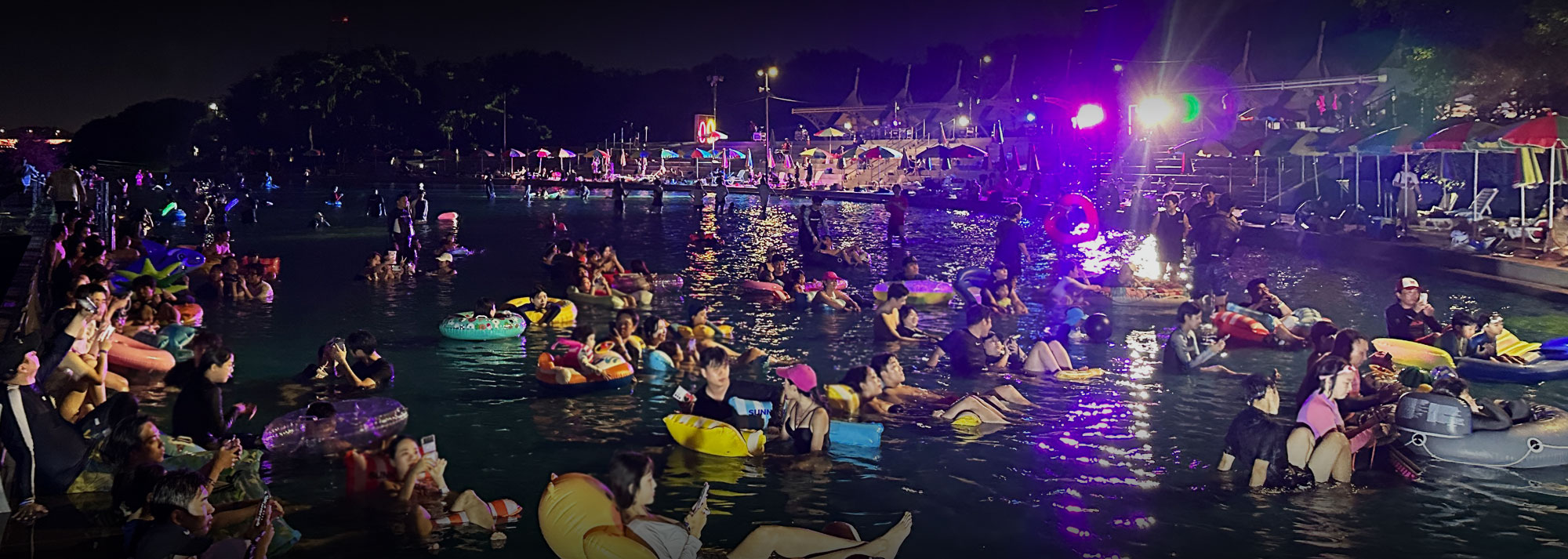 한강 휴휴 수영장